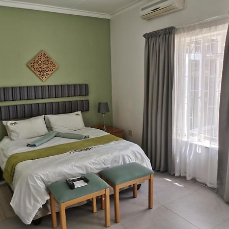 Guesthouse Terra Africa Windhoek Dış mekan fotoğraf